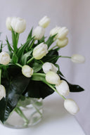 White Fresh Cut Flowers 'En Masse'